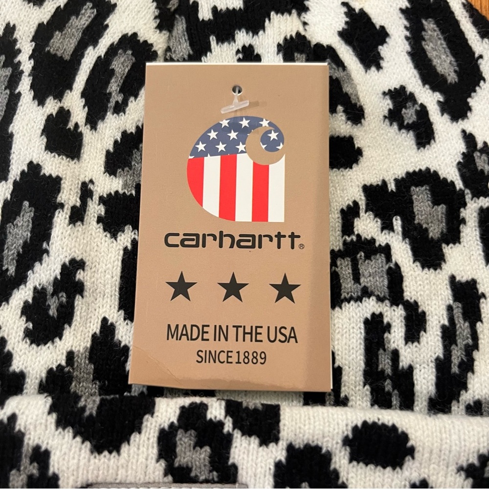 Carhartt Black and White Beanie Set - Picture 3 of 9